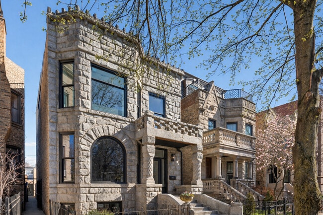 Building Photo - 3711 N Magnolia Ave