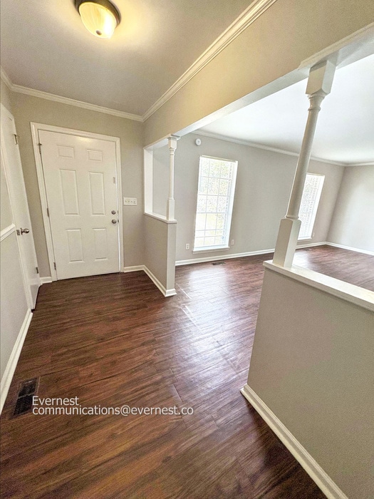 Photo - 976 Ridgewood Cir