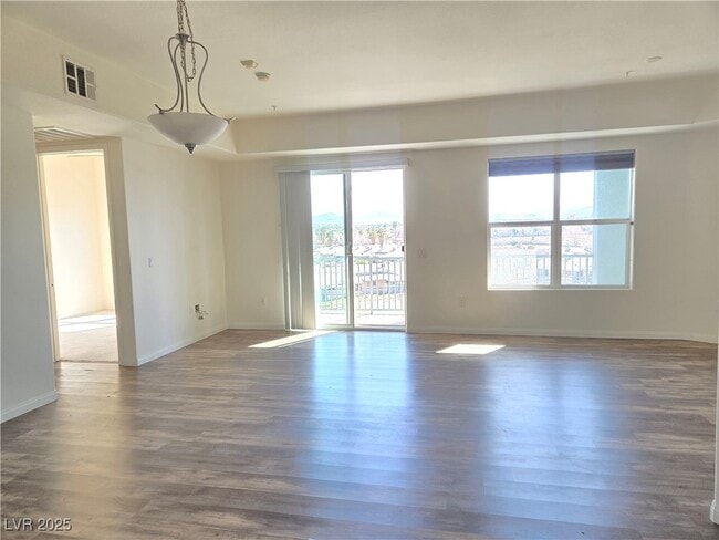 Building Photo - 62 E Serene Ave Unit 332