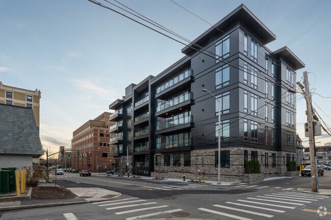 116 Waterman St Providence, RI 02906-1136