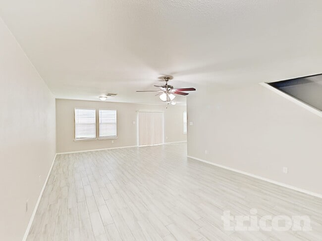 Photo - 12402 Grossmount Dr