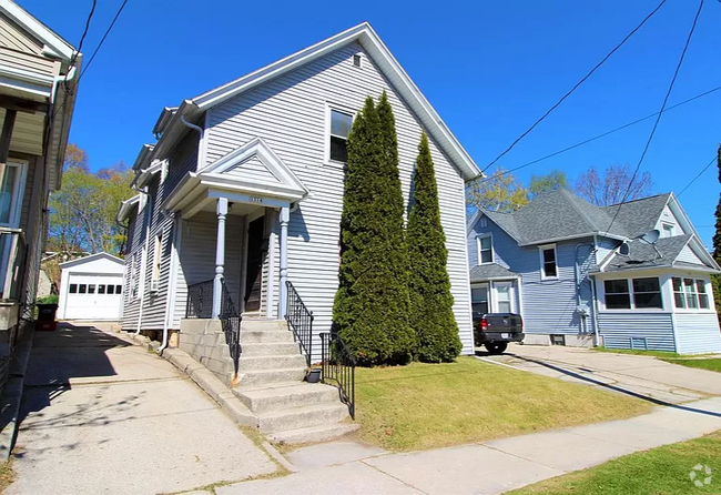 Building Photo - 1314 S 12th St Rental