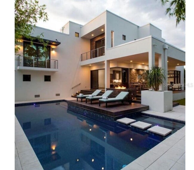 Photo - 356 Bayview Dr NE