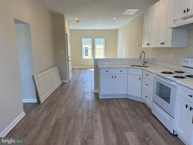 Photo - 319 W Ridge Pike Unit 200