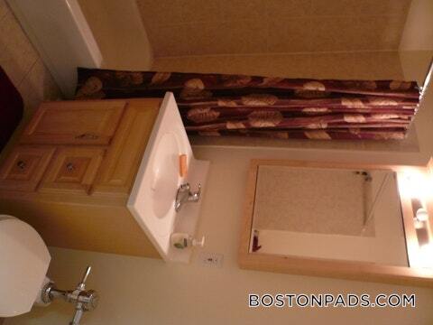 Photo - 879 Beacon St Unidad 43