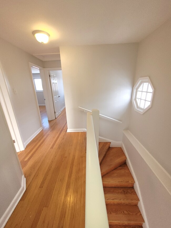 Photo - 1677 Baseline Rd