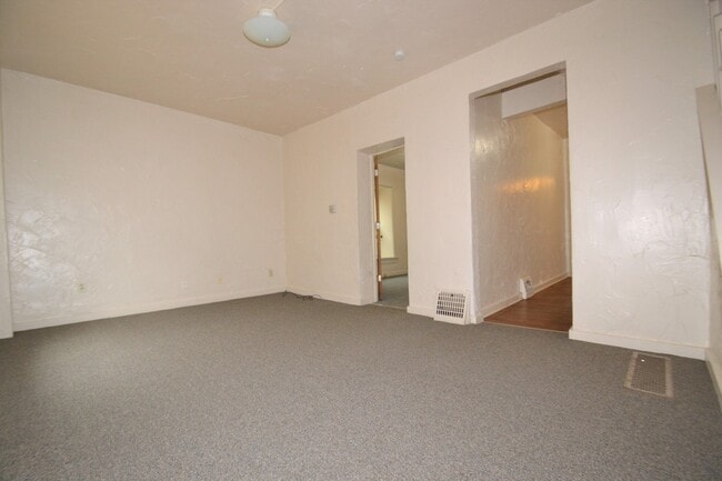 Photo - 406 Kling St