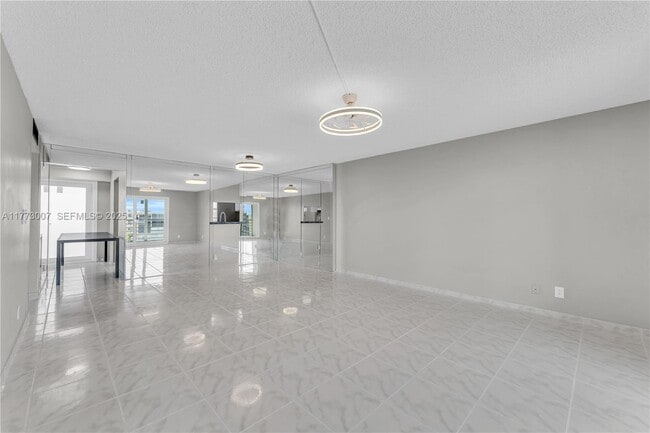 Photo - 401 SE 3rd St Unit Meadowbrook 602