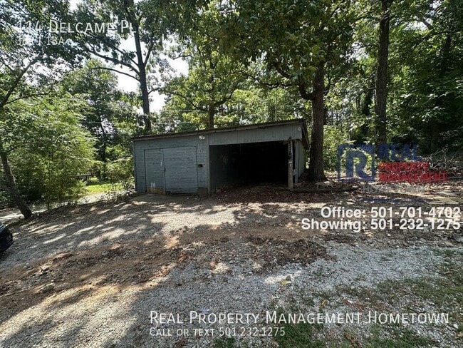Photo - 114 Delcamp Pl