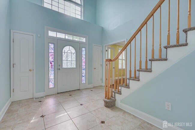 29 Mission Dr