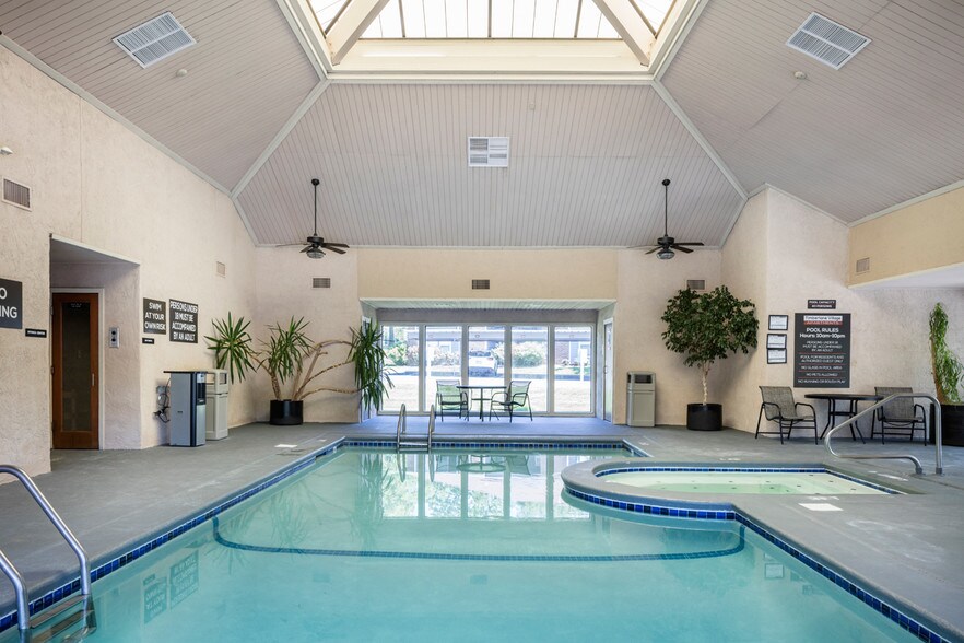 Timberlane Village Apartments For Rent in Kansas City, MO