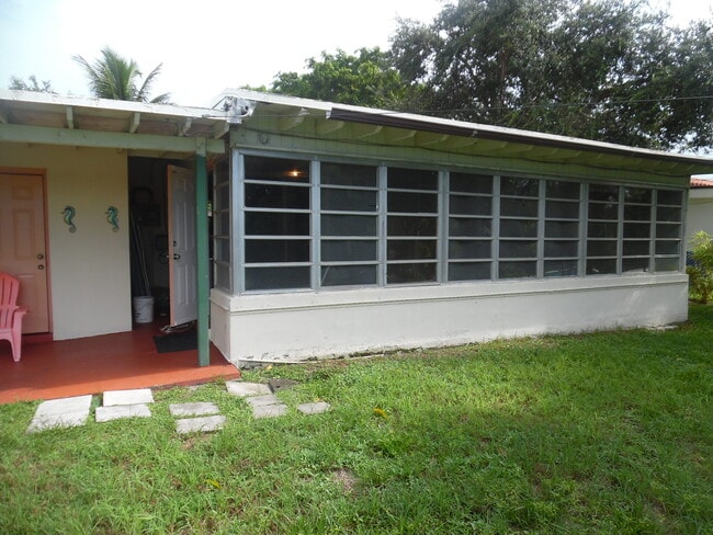 Photo - 1900 NE 157th Ter