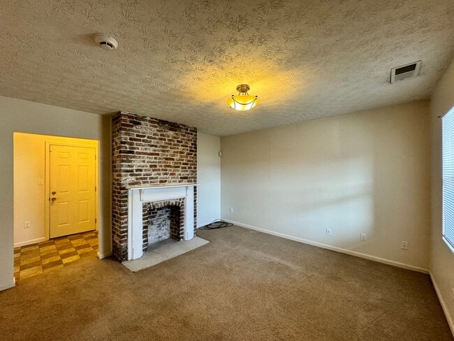704 Chinn Ave