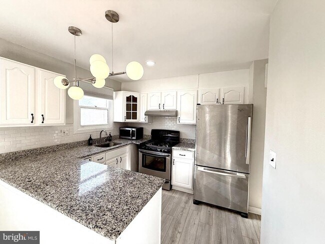 Photo - 819 Carrington Ave