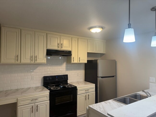 Building Photo - 1378 Branham Ln Unit 1