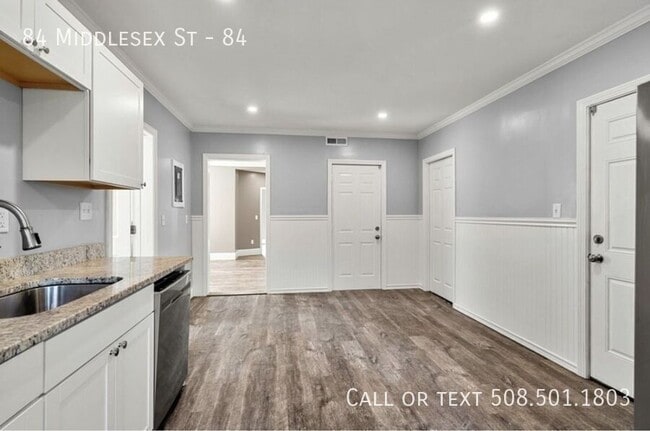 Photo - 84 Middlesex St