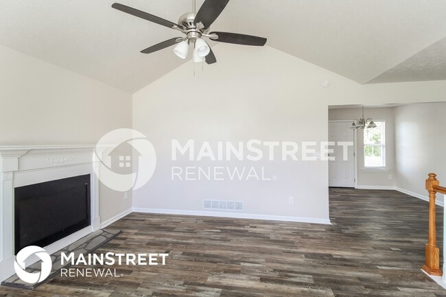 Photo - 406 Meuse Way