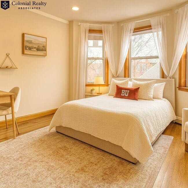 Building Photo - 25 Gibbs St