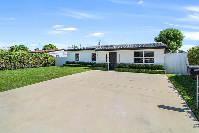 Photo - 18361 NE 20th Pl