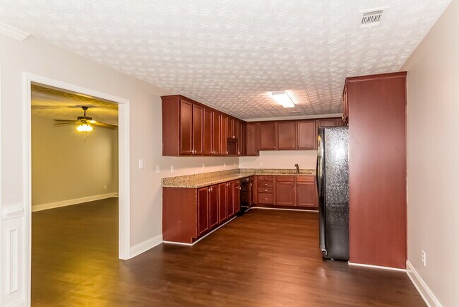 Photo - 117 Daisy Cir