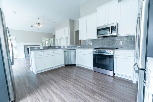 Photo - 3105 Whispering Pine Blvd
