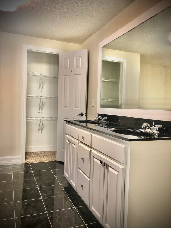 Photo - 1185 Johnson Rd Unit Johnson Studio