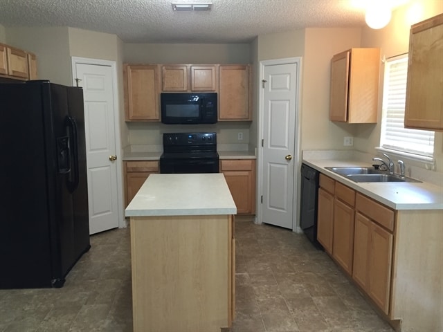 4195 Woodley Creek Rd