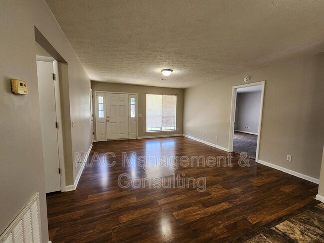 Photo - 1600 Garden Ln