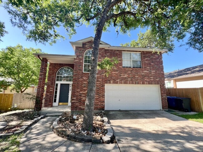 Building Photo - *COMING SOON* Pet-Friendly 3BD/2.5BA with Bonus Loft, Deck & Garden Tub – Near Tezel Rd!