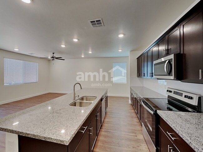 Photo - 79 Miners Reserve Ln