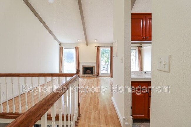 Building Photo - 1505 Riverside Dr