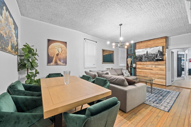 Building Photo - 84 W 42nd St Unit ID1314492P