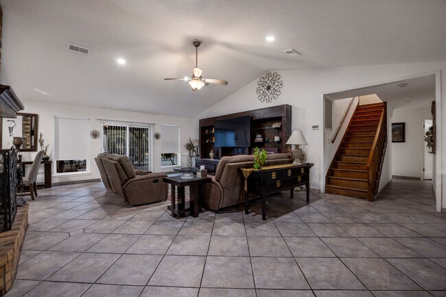 Photo - 127 Sagewood Dr