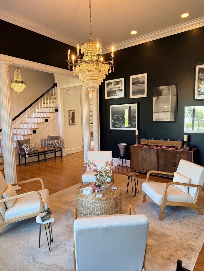 Photo - 2115 Ascott Pl