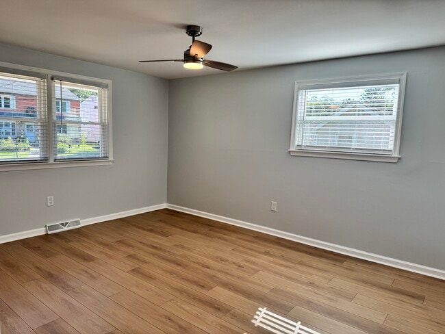 Dormitorio 1 - 536 Kalmia St Unidad B - upstairs