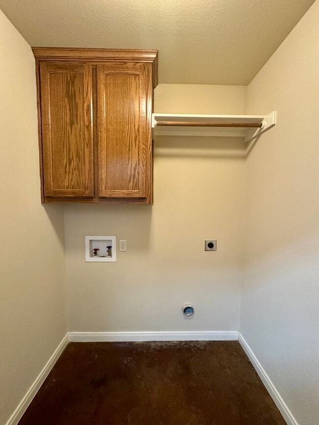 Photo - 3BR / 2BA Duplex in Hewitt, Texas | Midway...