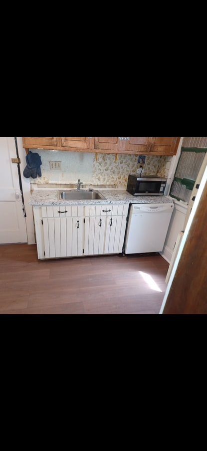 Photo - 2041 Elbur Ave