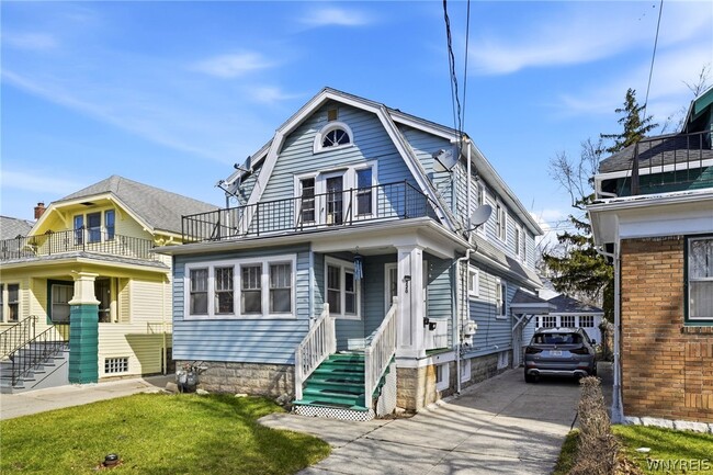 Photo - 220 Dartmouth Ave