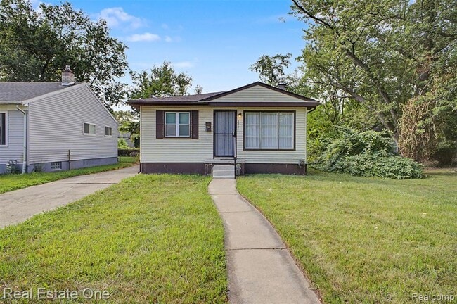 Building Photo - 29679 Glenwood St