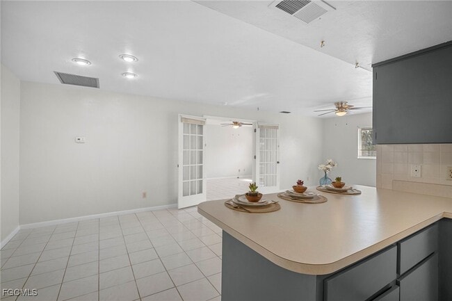 Photo - 9721 Deerfoot Dr