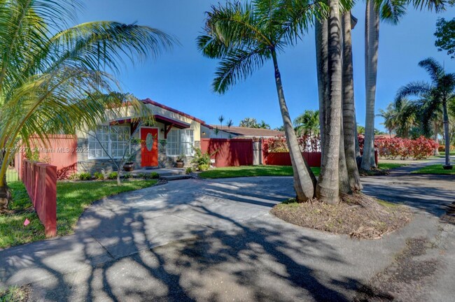 Photo - 1327 Madison St
