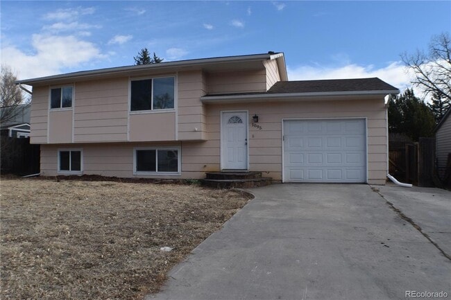 Photo - 1095 Peterson Rd House