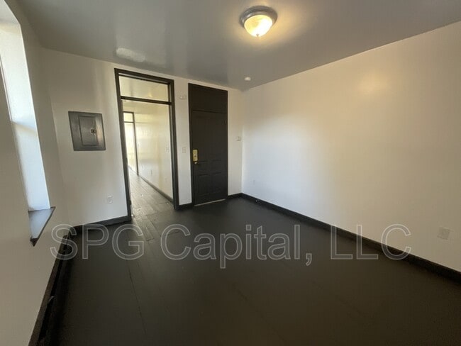 Photo - 659 W Philadelphia St