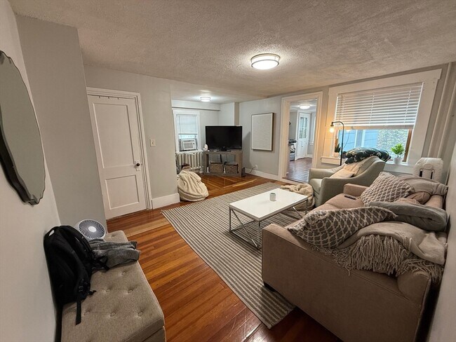 Photo - 350 Dorchester St Apartamento Unidad -