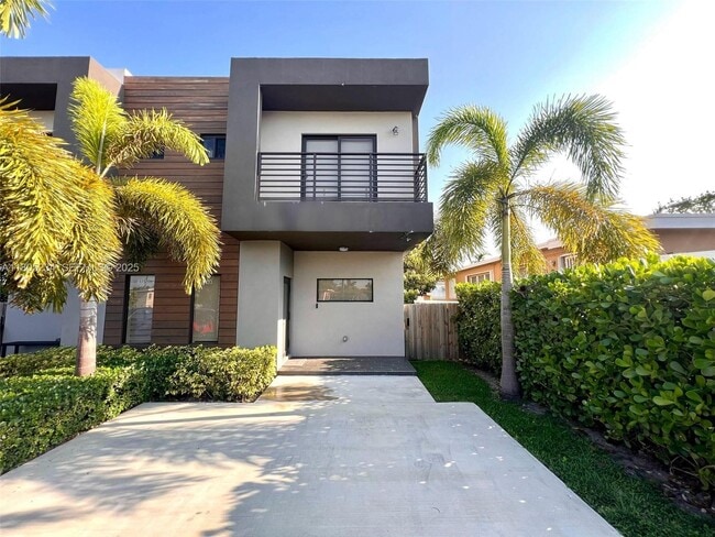 Building Photo - 8753 SW 34th St