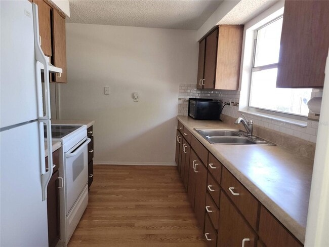 Photo - 6430 Lomand Ave