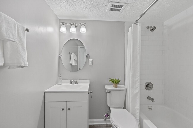 Photo - 8Ninety at Loveland