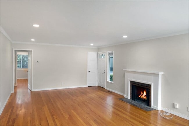 Photo - 1087 Lariat Ln