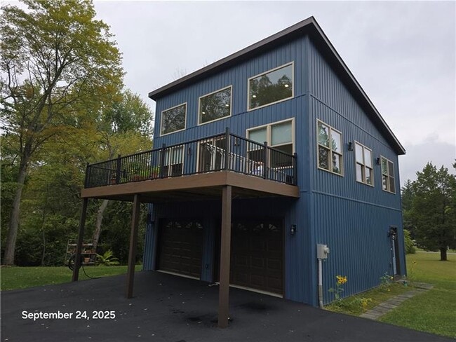 Building Photo - 416 S Eberhart Rd Rental