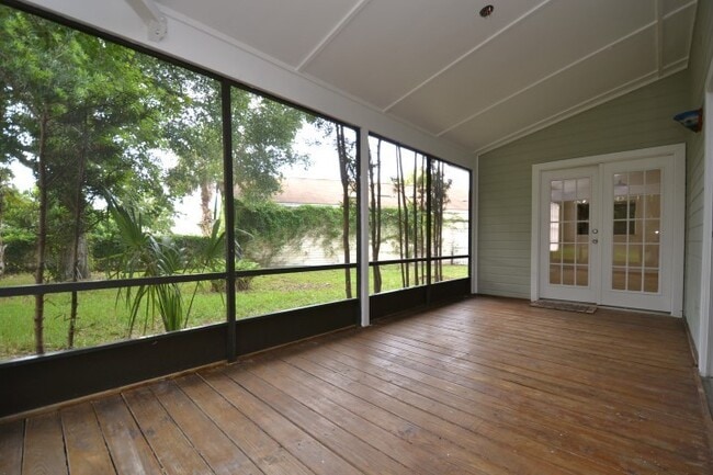 Photo - Cute 3 BR/2 BR Home  ~ Community Pool ~ Fe...